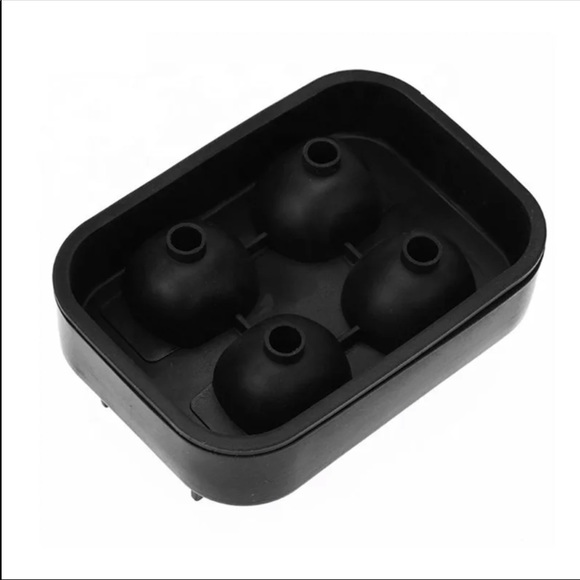 2 Skull Ice Ball Mould - Picture 5 of 6